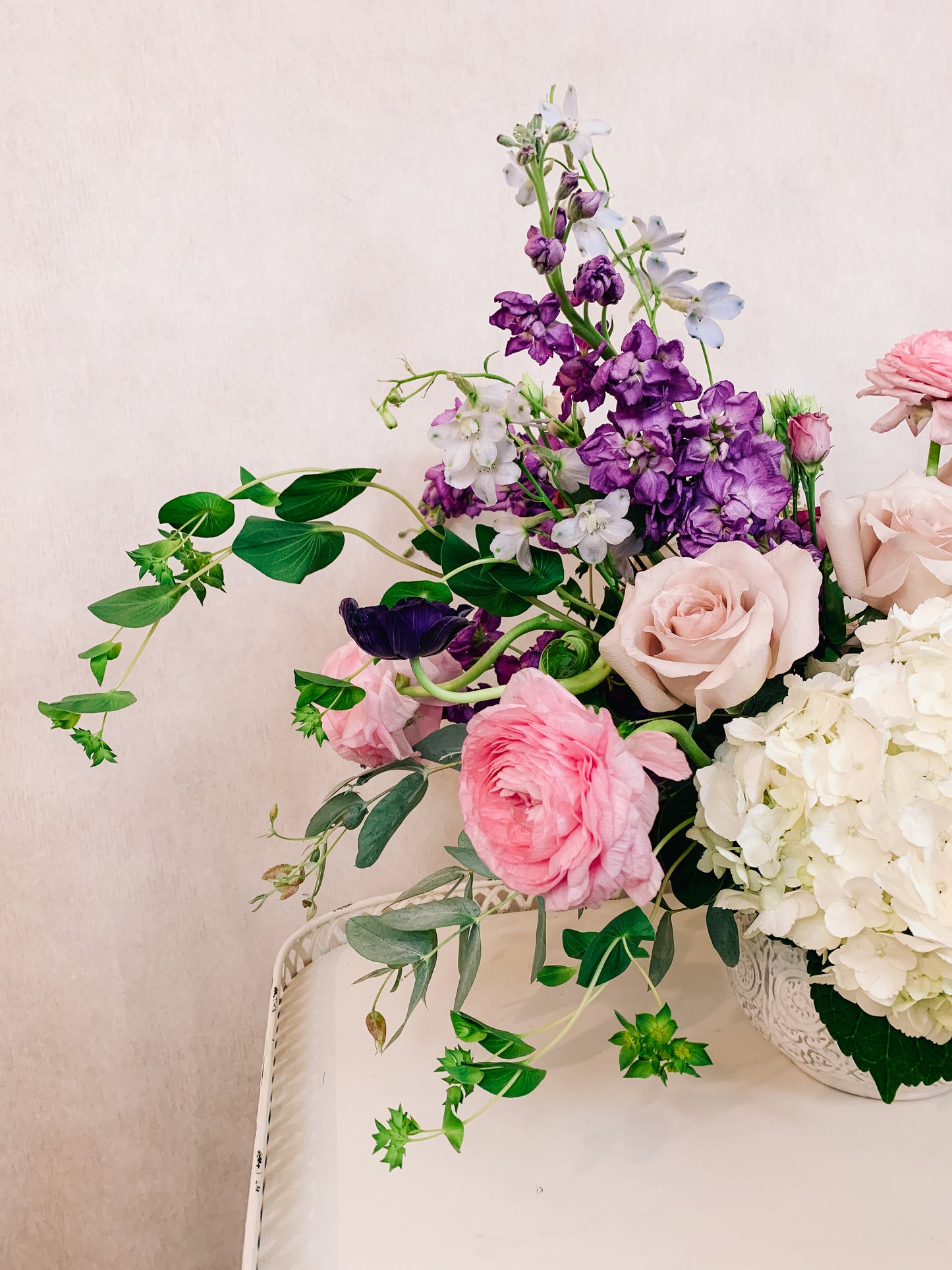 The Florio White Pot Arrangement
