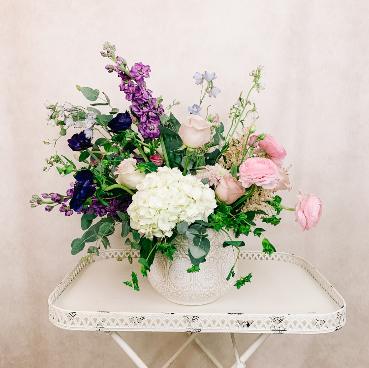 The Eccleston White Pot Arrangement